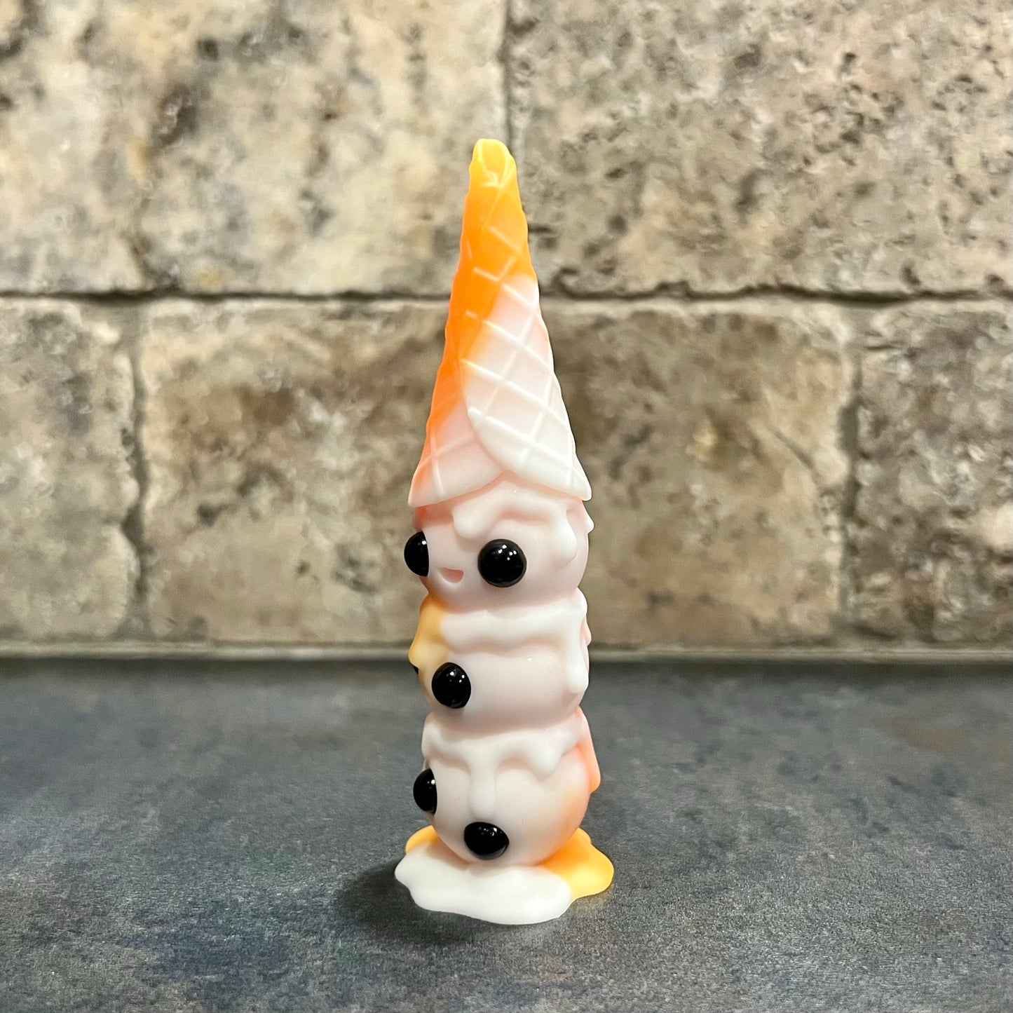 This is Wafull Creamsicle Limited Edition Resin Figure (AP)