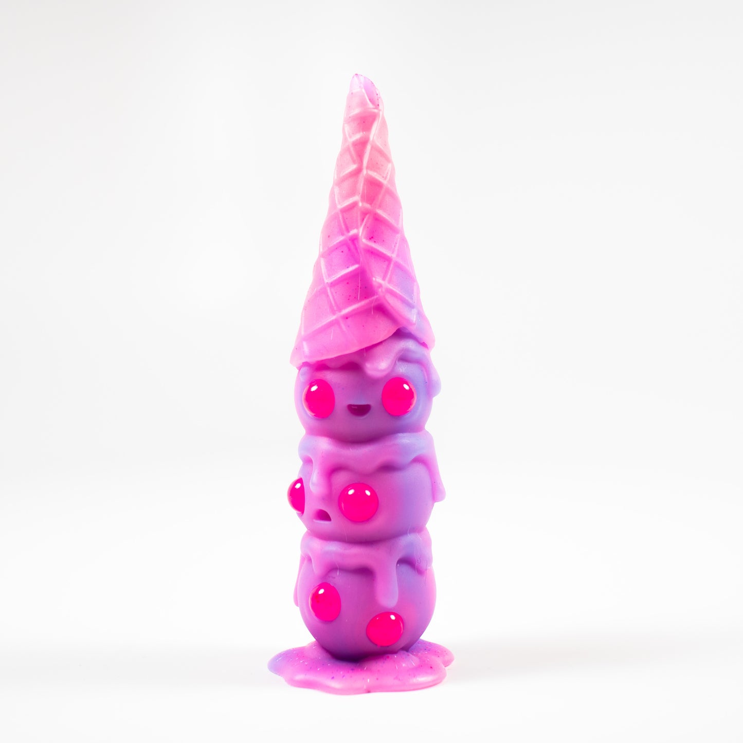 This is Wafull Cotton Candy Swirl Limited Edition Resin Figure
