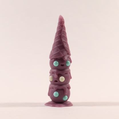 This is Wafull Lilac City Scoop Limited Edition Resin Figure (LCC Exclusive)