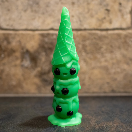 This is Wafull Pistacio Pint Limited Edition Resin Figure